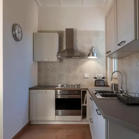 Guesthost - Trastevere Luxury With Terrace * Roma