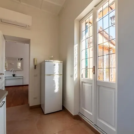 Apartamento Guesthost - Trastevere Luxury With Terrace Roma