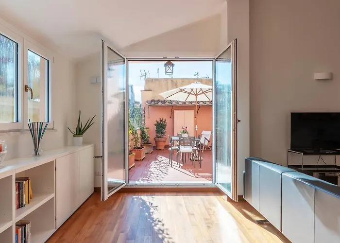 Guesthost - Trastevere Luxury With Terrace Apartamento *
